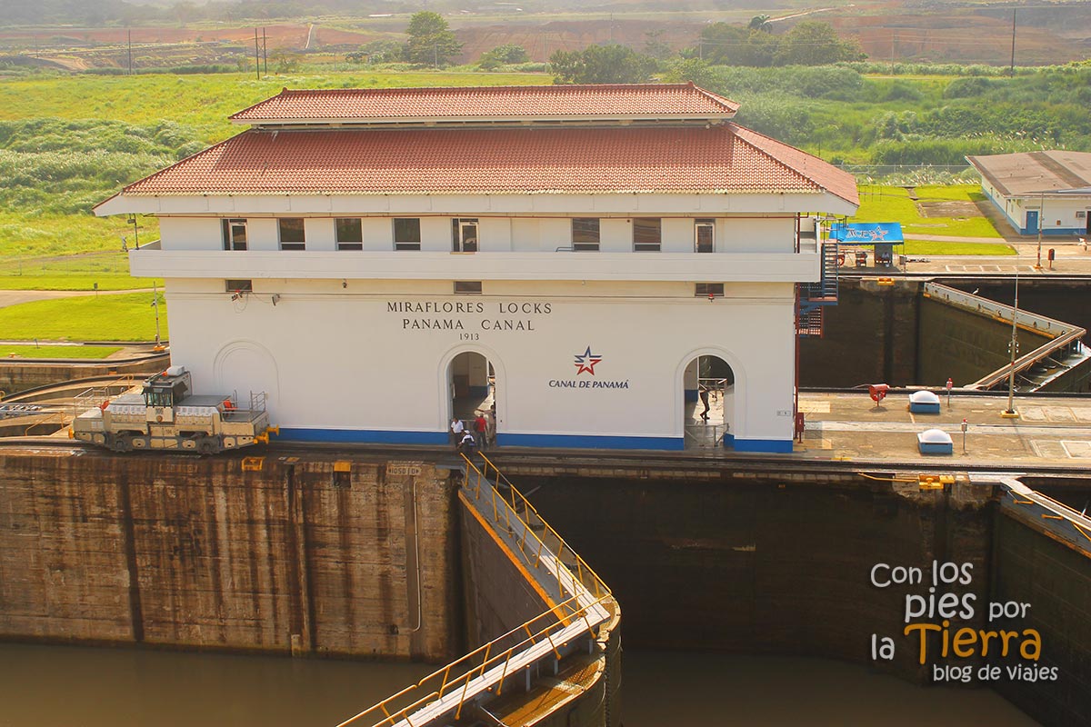 El canal de Panamá en funcionamiento